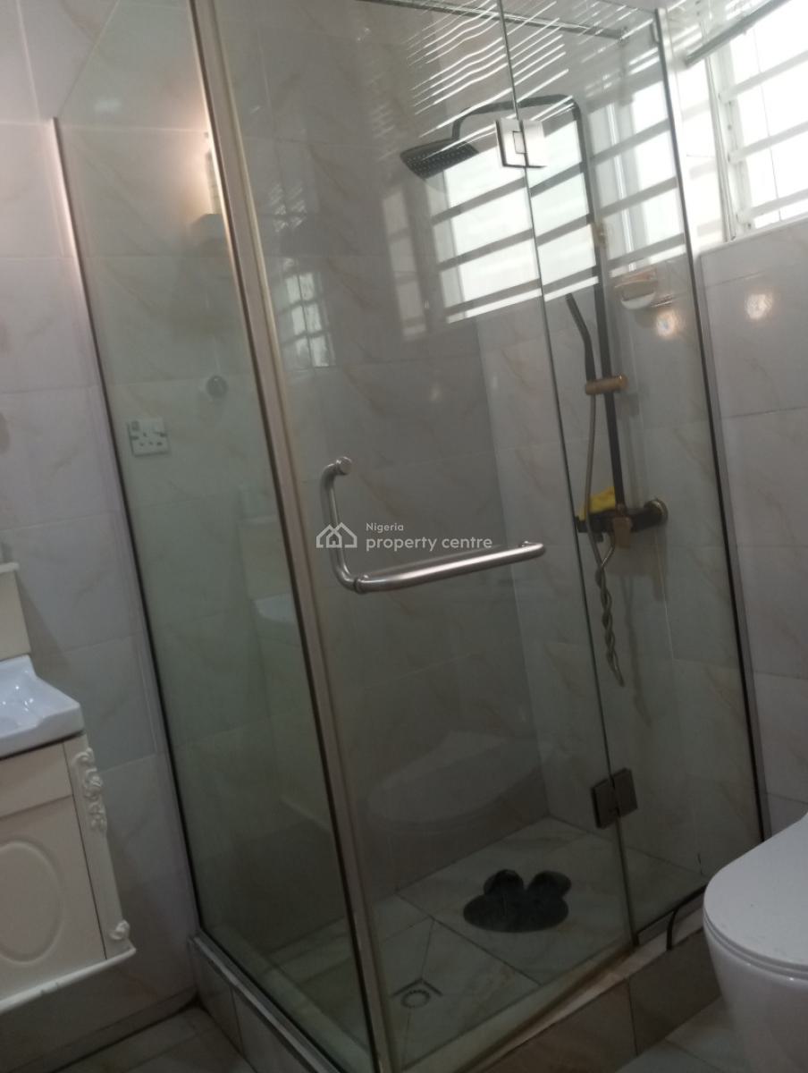 Specious 4 Bedrooms Semi Detached with a Bq, Along Chevron Drive, Lekki, Lagos, Semi-detached Duplex for Rent