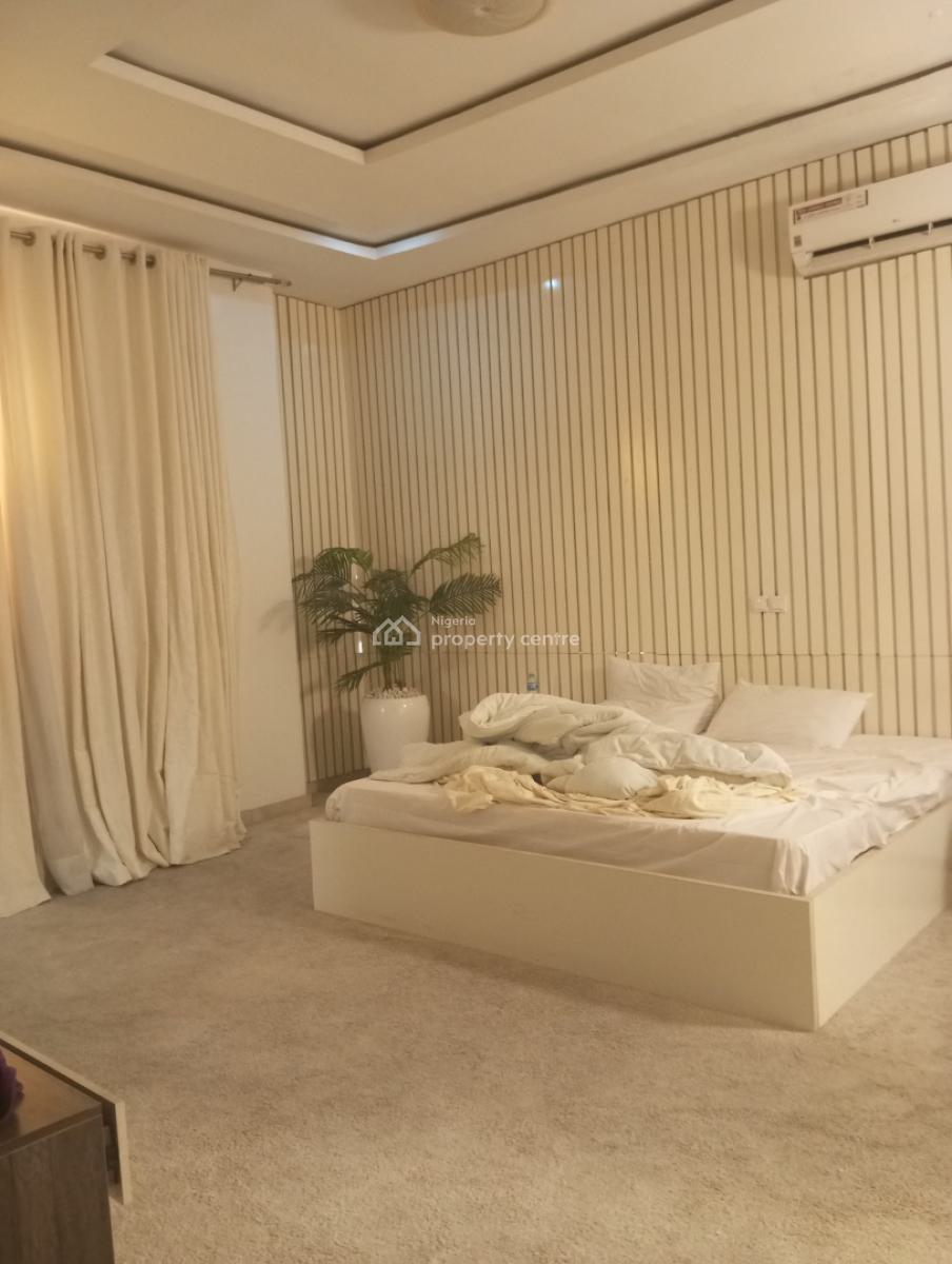 Specious 4 Bedrooms Semi Detached with a Bq, Along Chevron Drive, Lekki, Lagos, Semi-detached Duplex for Rent