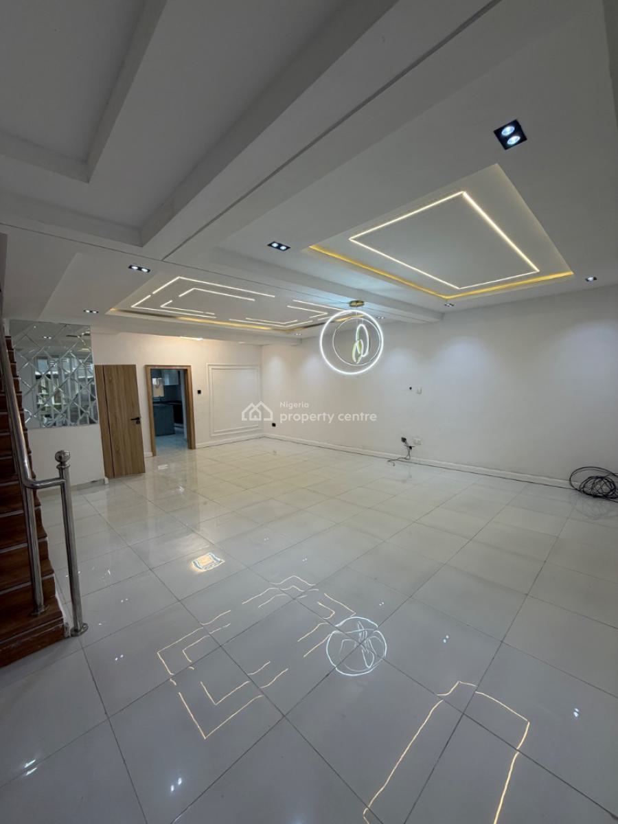 6 Bedroom Duplex in Western Foreshore Estate, Western Foreshore Estate , Lekki, Lekki, Lagos, Semi-detached Duplex for Rent