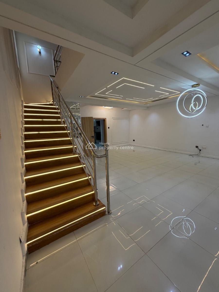 6 Bedroom Duplex in Western Foreshore Estate, Western Foreshore Estate , Lekki, Lekki, Lagos, Semi-detached Duplex for Rent