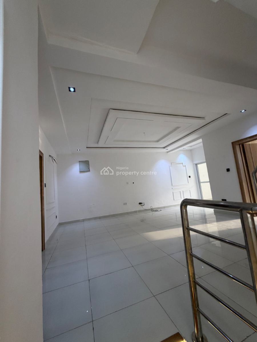 6 Bedroom Duplex in Western Foreshore Estate, Western Foreshore Estate , Lekki, Lekki, Lagos, Semi-detached Duplex for Rent