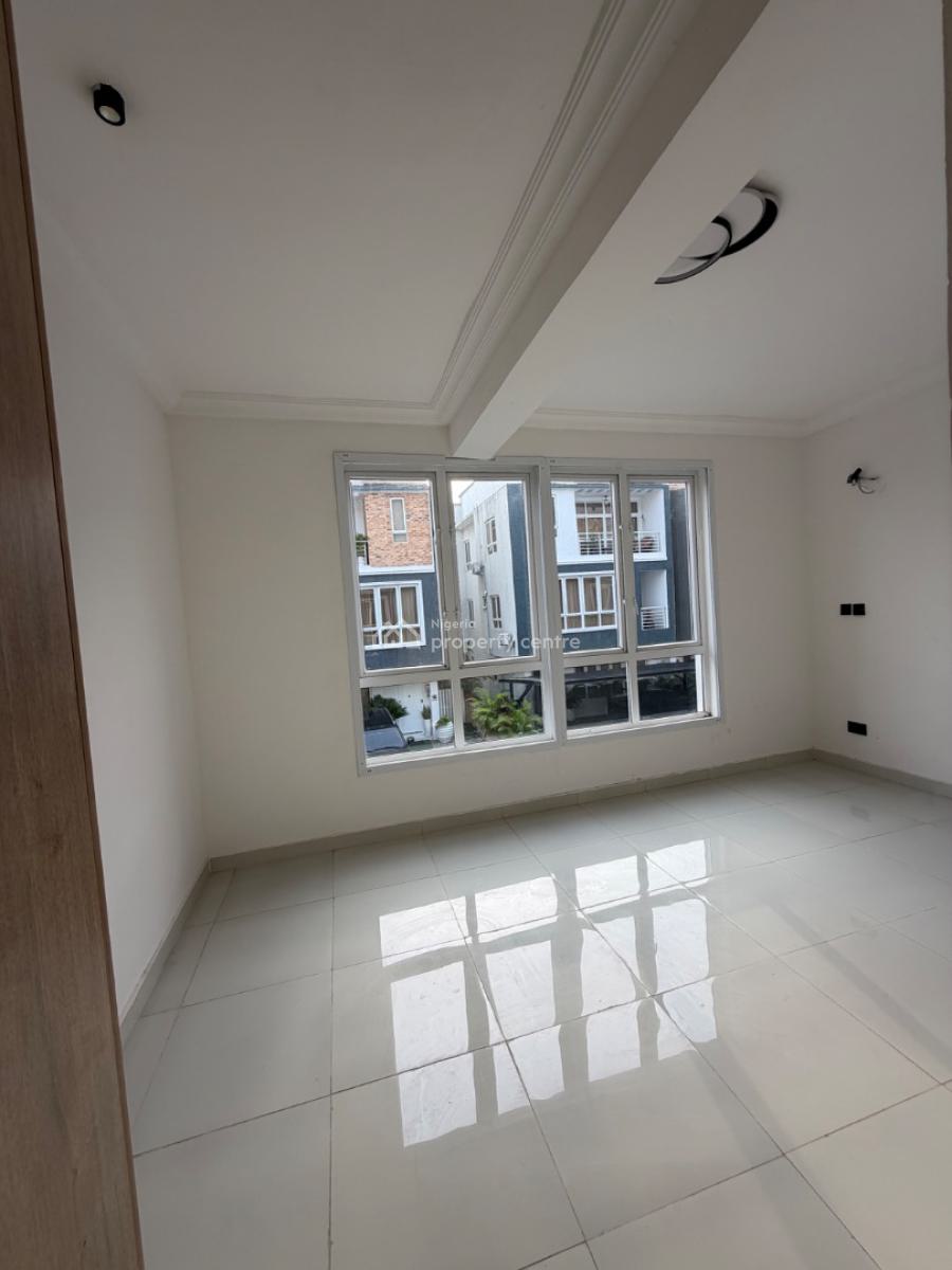 6 Bedroom Duplex in Western Foreshore Estate, Western Foreshore Estate , Lekki, Lekki, Lagos, Semi-detached Duplex for Rent