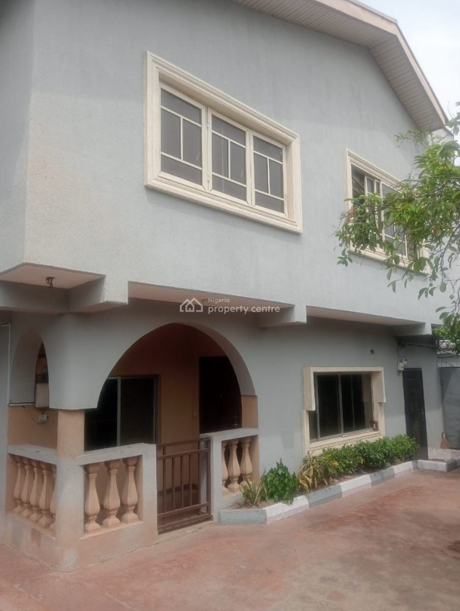 a Spacious 3 Bedroom Flat, Magodo, Lagos, Flat / Apartment for Rent