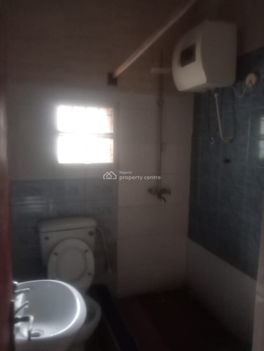 a Spacious 3 Bedroom Flat, Magodo, Lagos, Flat / Apartment for Rent