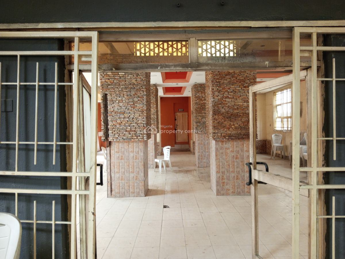 Commercial Space in a Plaza, Ajah, Lagos, Plaza / Complex / Mall for Rent