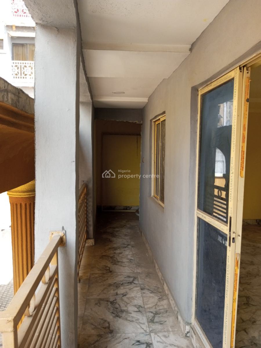 Commercial Space Upstairs, Ajah, Lagos, Office Space for Rent