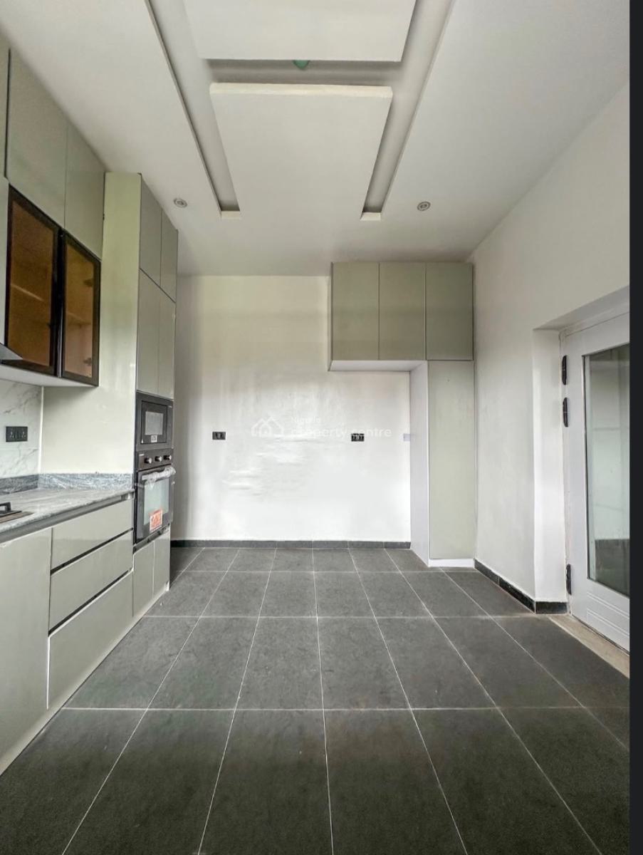 3 Bedroom Apartment with Bq, Victoria Island (vi), Lagos, Block of Flats for Sale