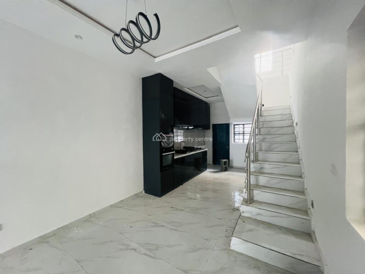 2 Bedroom Terrace Duplex with Fitted Ac, Lekki Phase 1, Lekki, Lagos, Terraced Duplex for Rent
