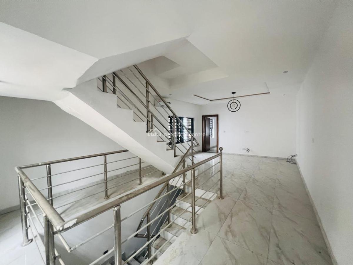 2 Bedroom Terrace Duplex with Fitted Ac, Lekki Phase 1, Lekki, Lagos, Terraced Duplex for Rent