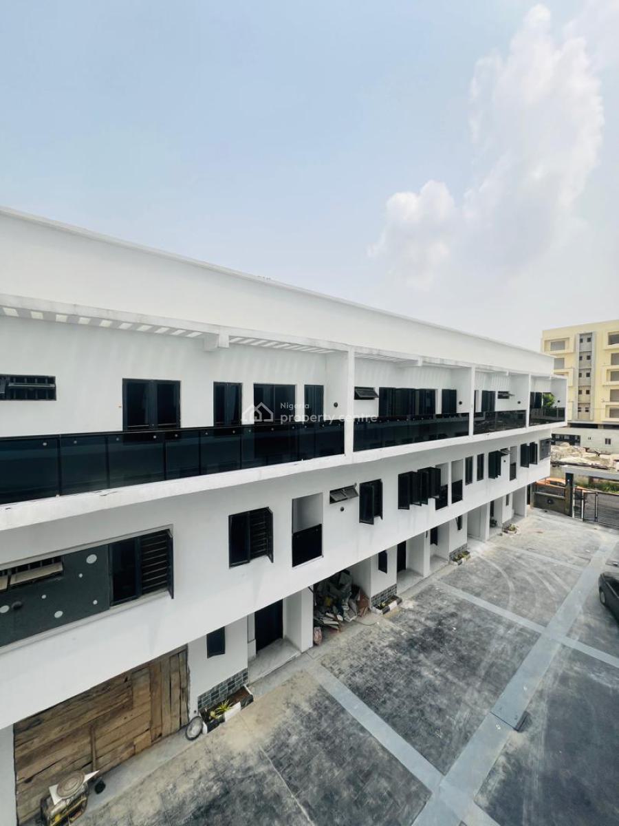 2 Bedroom Terrace Duplex with Fitted Ac, Lekki Phase 1, Lekki, Lagos, Terraced Duplex for Rent