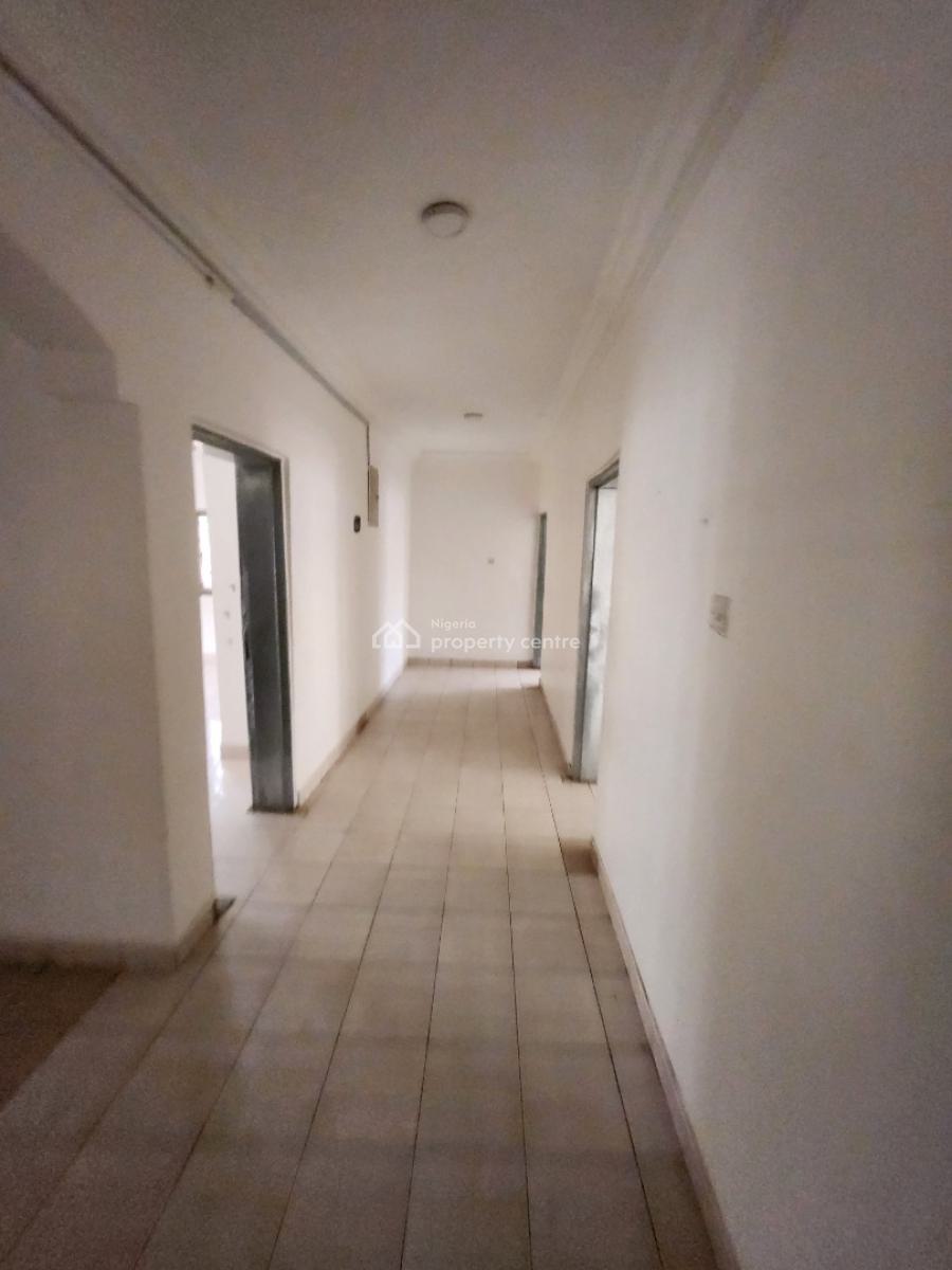 Spacious 3 Bedroom Flat, 1st Floor, Private Compound,tarred, By Hmedix, Guzape District, Abuja, Flat / Apartment for Rent