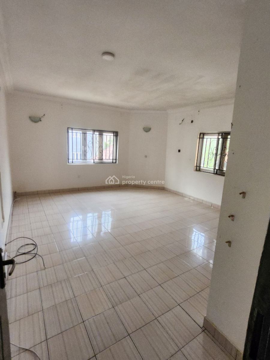 Spacious 3 Bedroom Flat, 1st Floor, Private Compound,tarred, By Hmedix, Guzape District, Abuja, Flat / Apartment for Rent