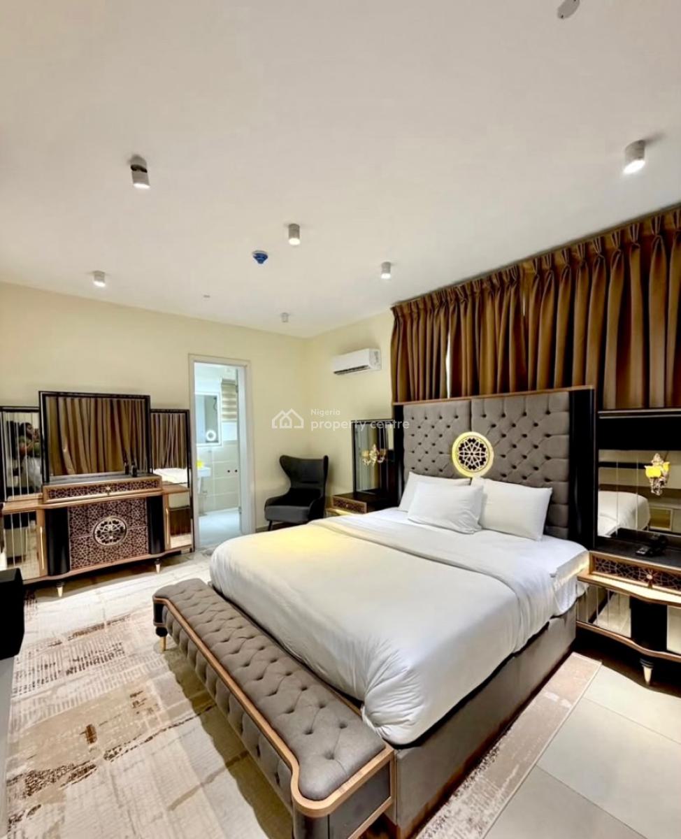 Tastefully Furnished 2 Bedroom Apartment with Swimming Pool, Lekki Phase 1, Lekki, Lagos, Flat / Apartment for Rent