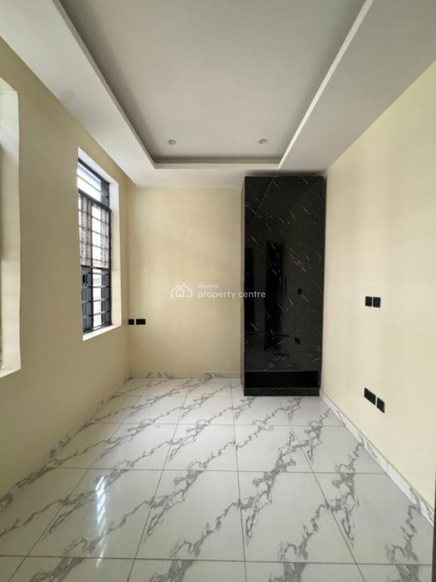 2 Bedroom Apartment  Comfortable and Well-planned Living Spaces, Lekki Phase 1, Lekki, Lagos, Flat / Apartment for Sale