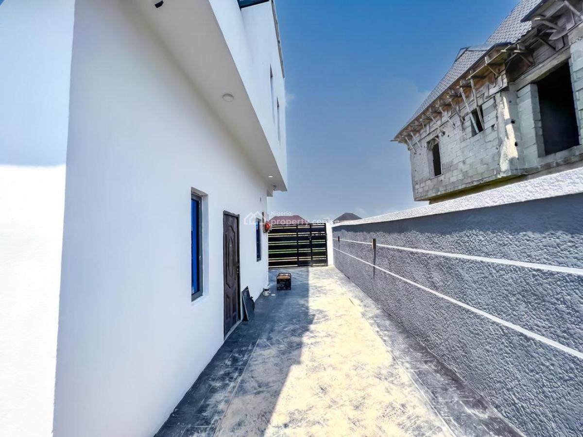 Self Compound 3 Bedroom Semi Detached Duplex with Bq, Ajah, Lagos, Semi-detached Duplex for Sale