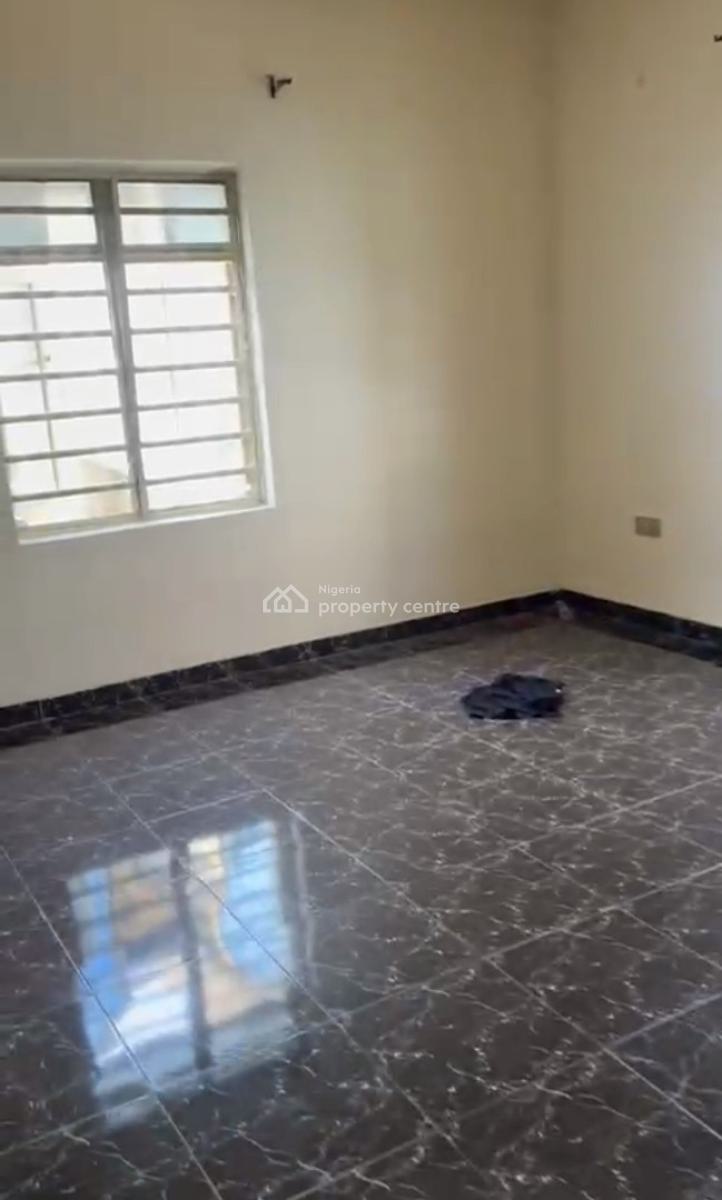 Very Spacious Mini Flat, Upstairs in a Secured Estate, Ikota, Lekki, Lagos, Mini Flat (room and Parlour) for Rent