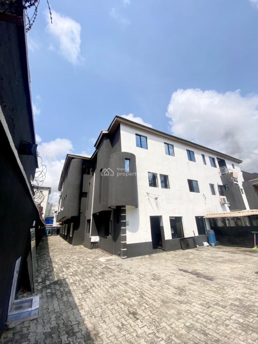 2 Bedrooms Apartments, Lekki Phase 1, Lekki, Lagos, Flat / Apartment for Rent