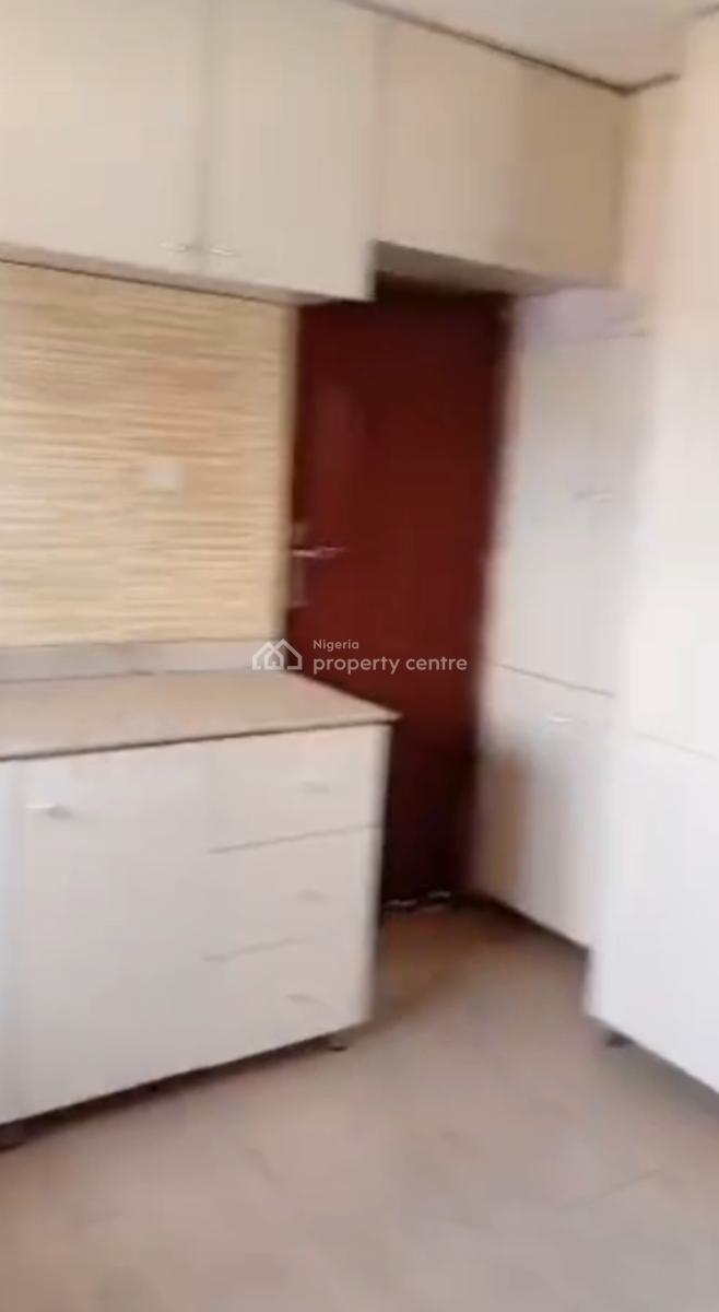 Spacious Clean 3 Bedrooms Flat, Jabi, Abuja, Flat / Apartment for Rent