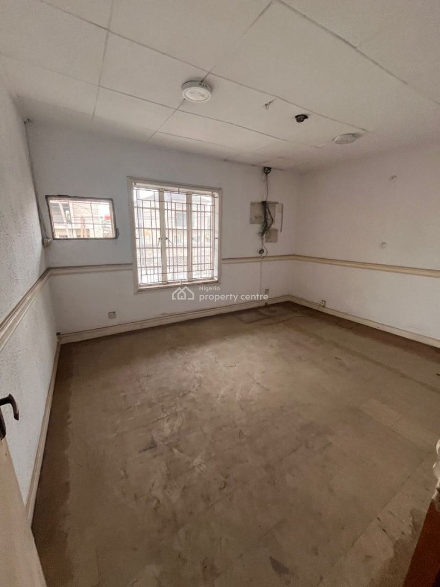 Lovely 4 Bedroom Semi-detached Duplex, Ilupeju, Lagos, Semi-detached Duplex for Rent