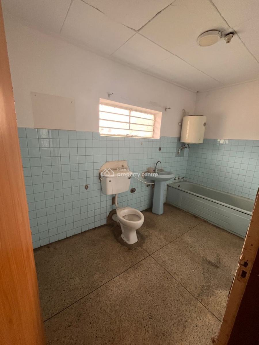 Lovely 4 Bedroom Semi-detached Duplex, Ilupeju, Lagos, Semi-detached Duplex for Rent