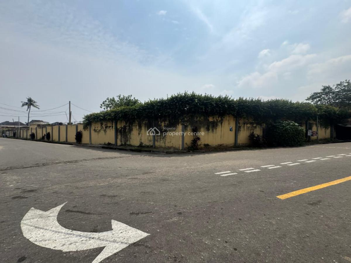 Well Maintained 4 Bedroom Bungalow, Shonibare Estate, Maryland, Lagos, House for Sale