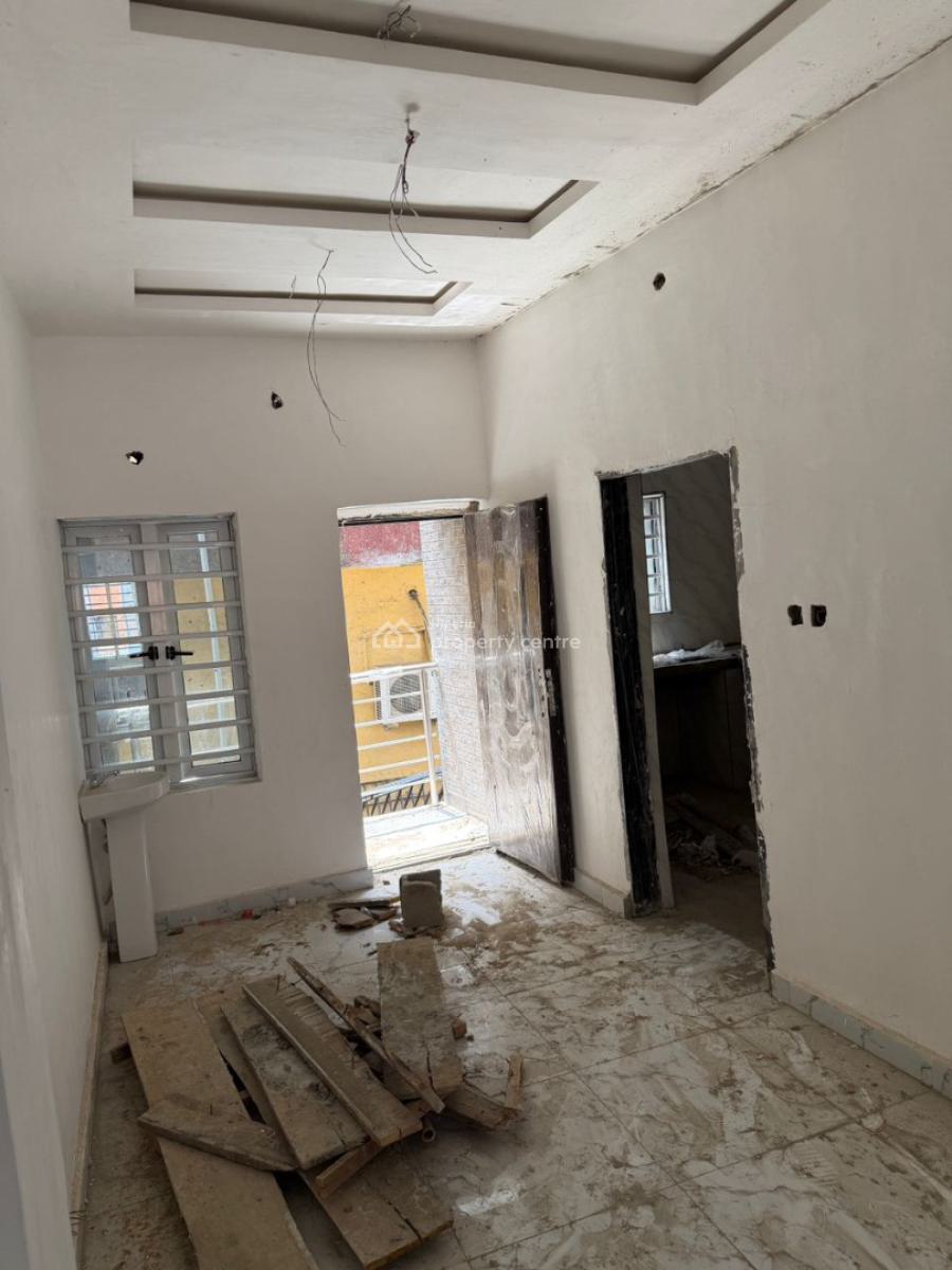 New 2 Bedroom Apartment, Fadeyi, Shomolu, Lagos, Flat / Apartment for Rent