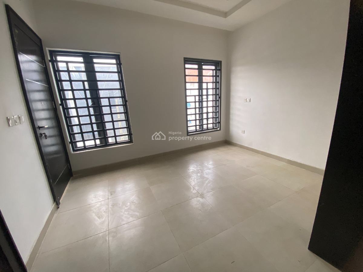 Luxury 4-bedroom Apartment with Bq., Lekki Phase 1, Lekki, Lagos, Flat / Apartment for Sale