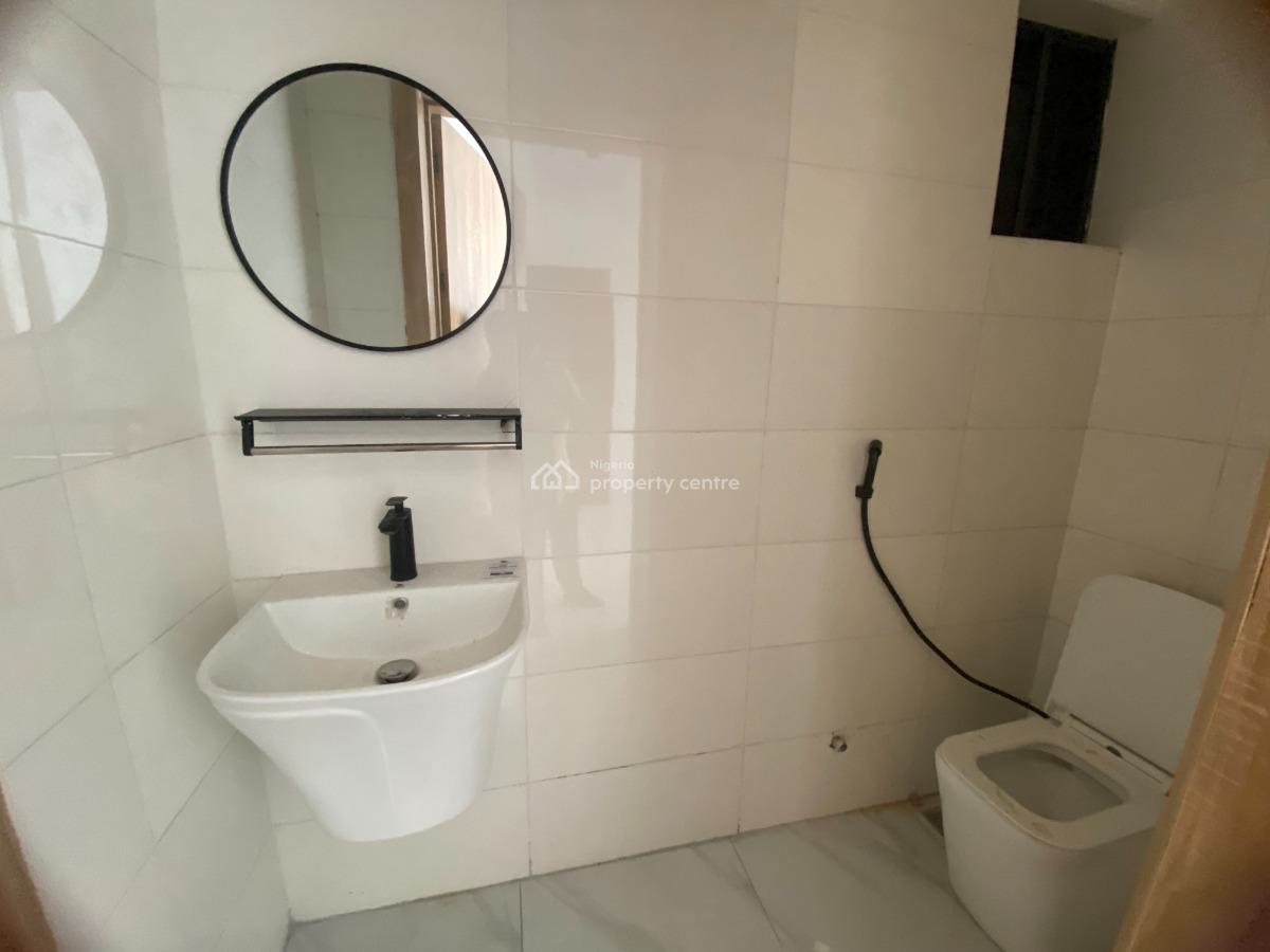 Luxury 2-bedroom Apartment with Bq., Lekki Phase 1, Lekki, Lagos, Flat / Apartment for Sale