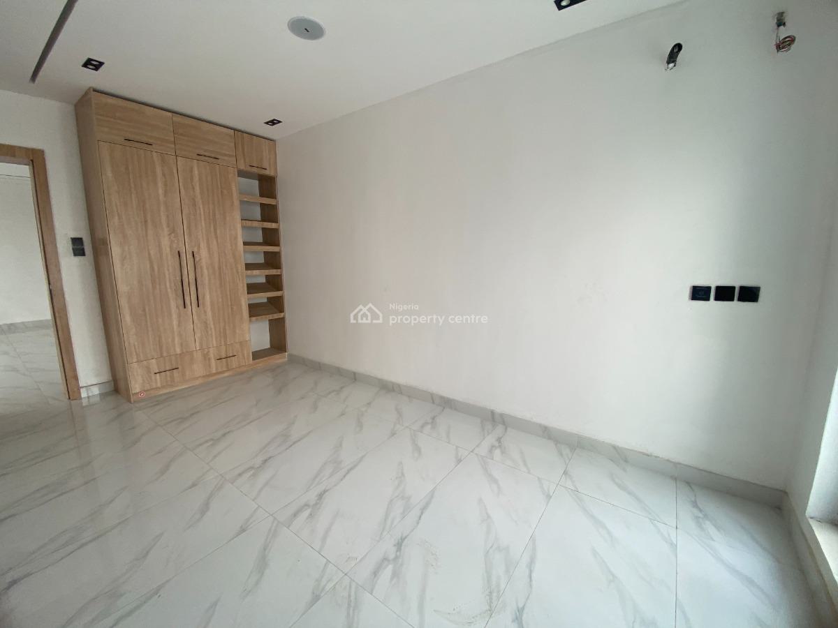 Luxury 2-bedroom Apartment with Bq., Lekki Phase 1, Lekki, Lagos, Flat / Apartment for Sale