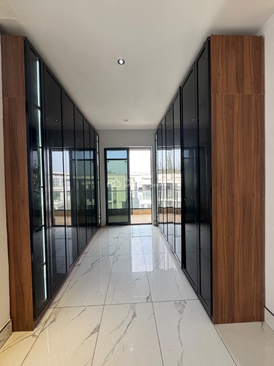 Massive Six (6) Bedroom  Detached Duplex, Ikota, Lekki, Lagos, Detached Duplex for Sale