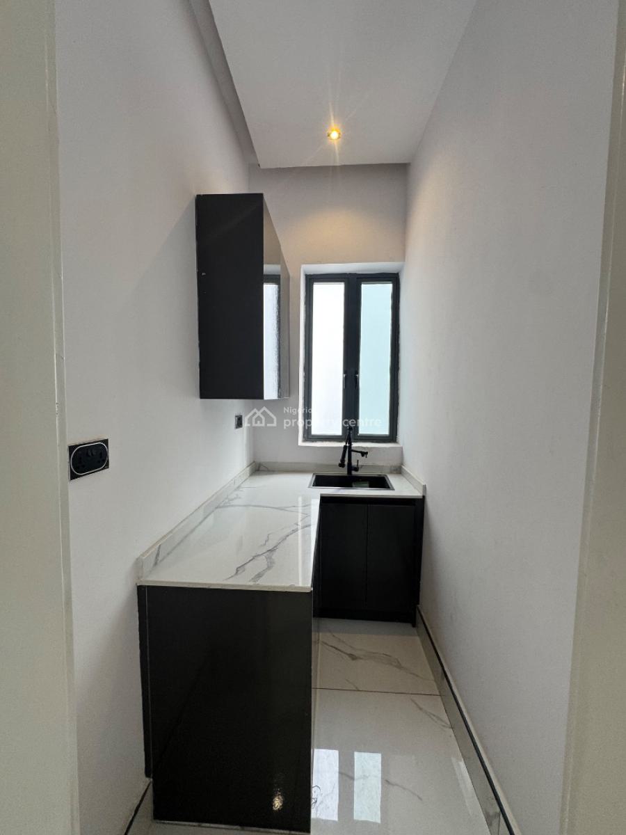 Massive Six (6) Bedroom  Detached Duplex, Ikota, Lekki, Lagos, Detached Duplex for Sale