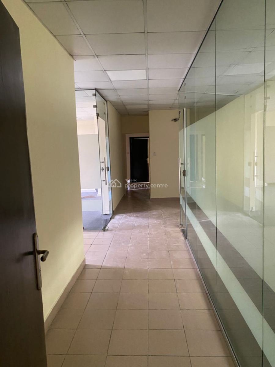 3 Bedroom Flat for Office Use, Off Omonire Johnson Street, Lekki Phase 1, Lekki, Lagos, Office Space for Rent