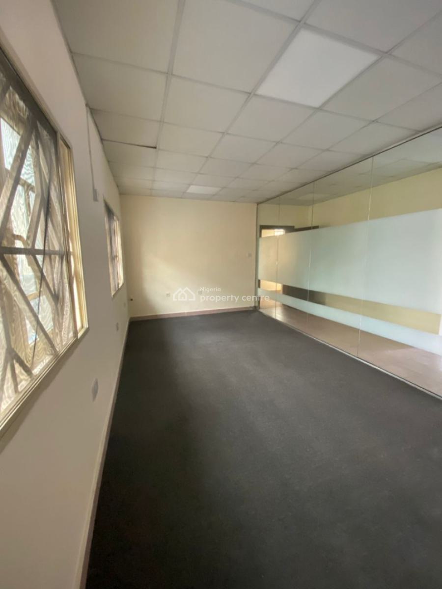 3 Bedroom Flat for Office Use, Off Omonire Johnson Street, Lekki Phase 1, Lekki, Lagos, Office Space for Rent