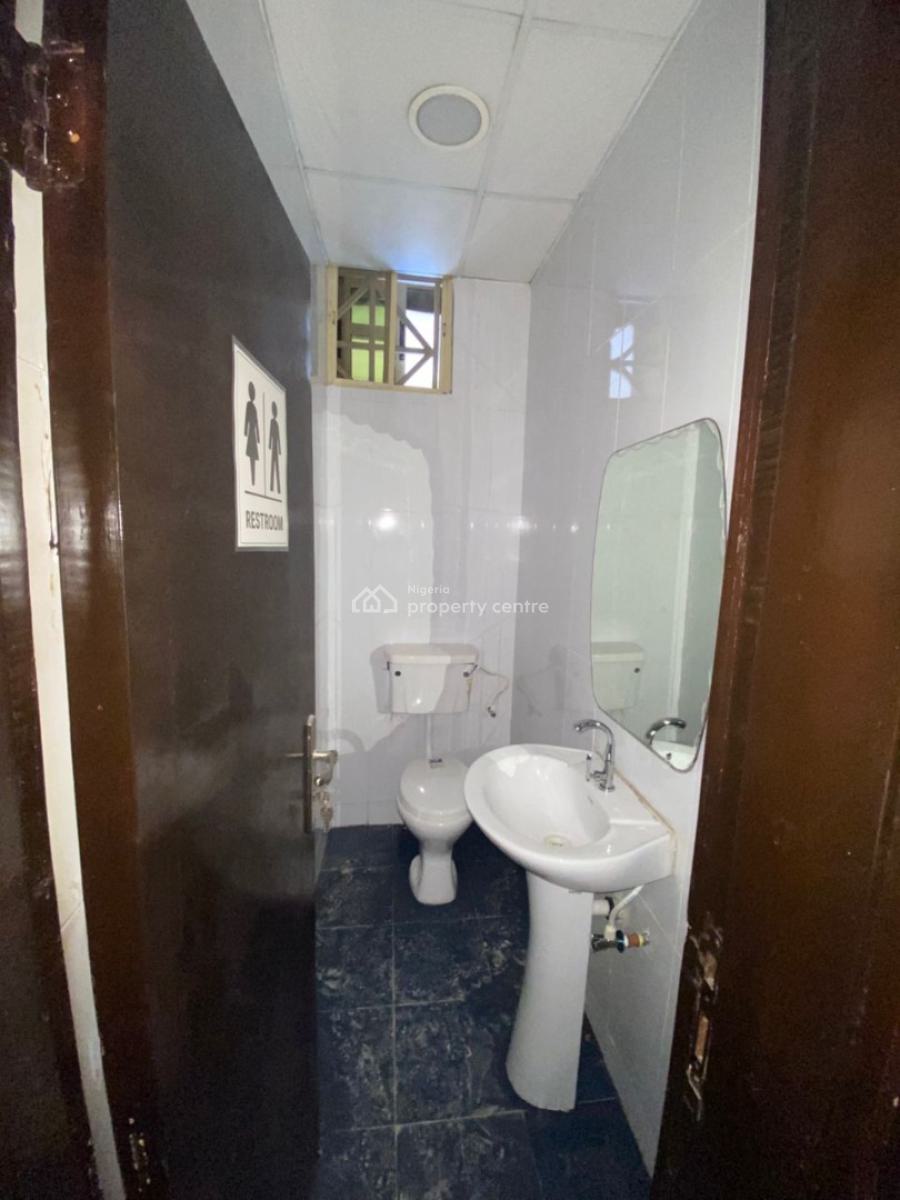 3 Bedroom Flat for Office Use, Off Omonire Johnson Street, Lekki Phase 1, Lekki, Lagos, Office Space for Rent