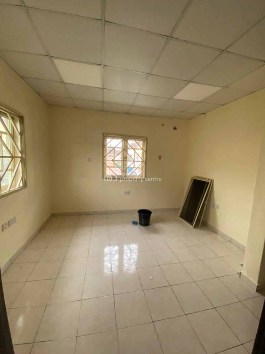 3 Bedroom Flat for Office Use, Off Omonire Johnson Street, Lekki Phase 1, Lekki, Lagos, Office Space for Rent