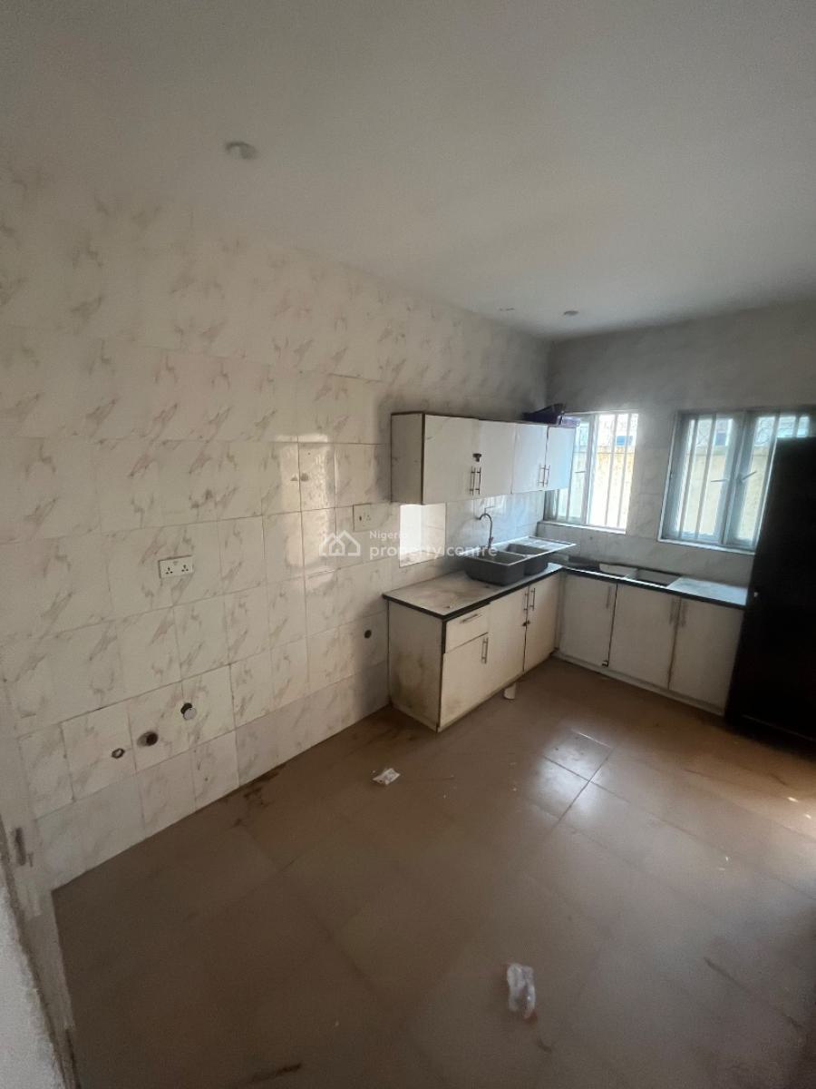 Spacious Clean Shared Apartment Single Room, Lekki Scheme 2, Ajah, Lagos, Flat / Apartment for Rent