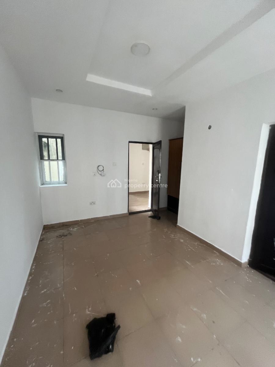 Spacious Clean Shared Apartment Single Room, Lekki Scheme 2, Ajah, Lagos, Flat / Apartment for Rent