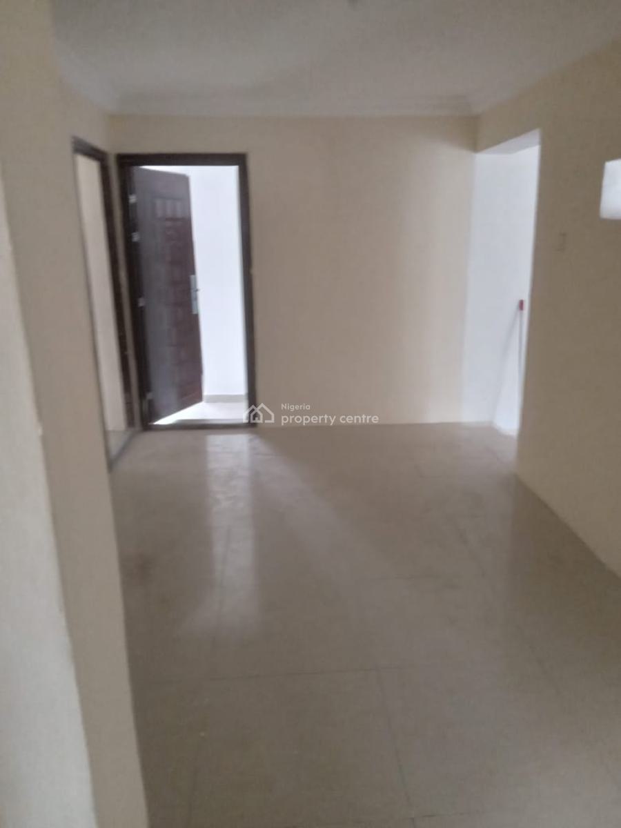 Lovely 3 Bedroom Flat, Magodo, Lagos, Flat / Apartment for Rent