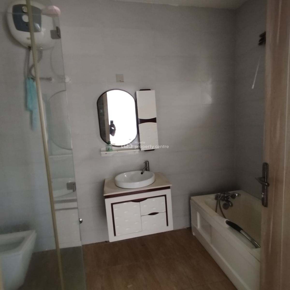 Nice 4 Bedroom Terrace Duplex, Victoria Bay Estate, Royal Pine, Orchid Road, Lekki Expressway, Lekki, Lagos, Terraced Duplex for Rent