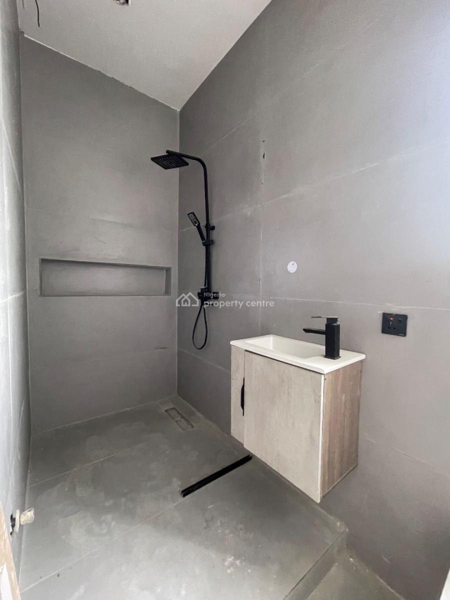 2 Bedroom Maisonette, Lekki Phase 1, Lekki, Lagos, Flat / Apartment for Sale