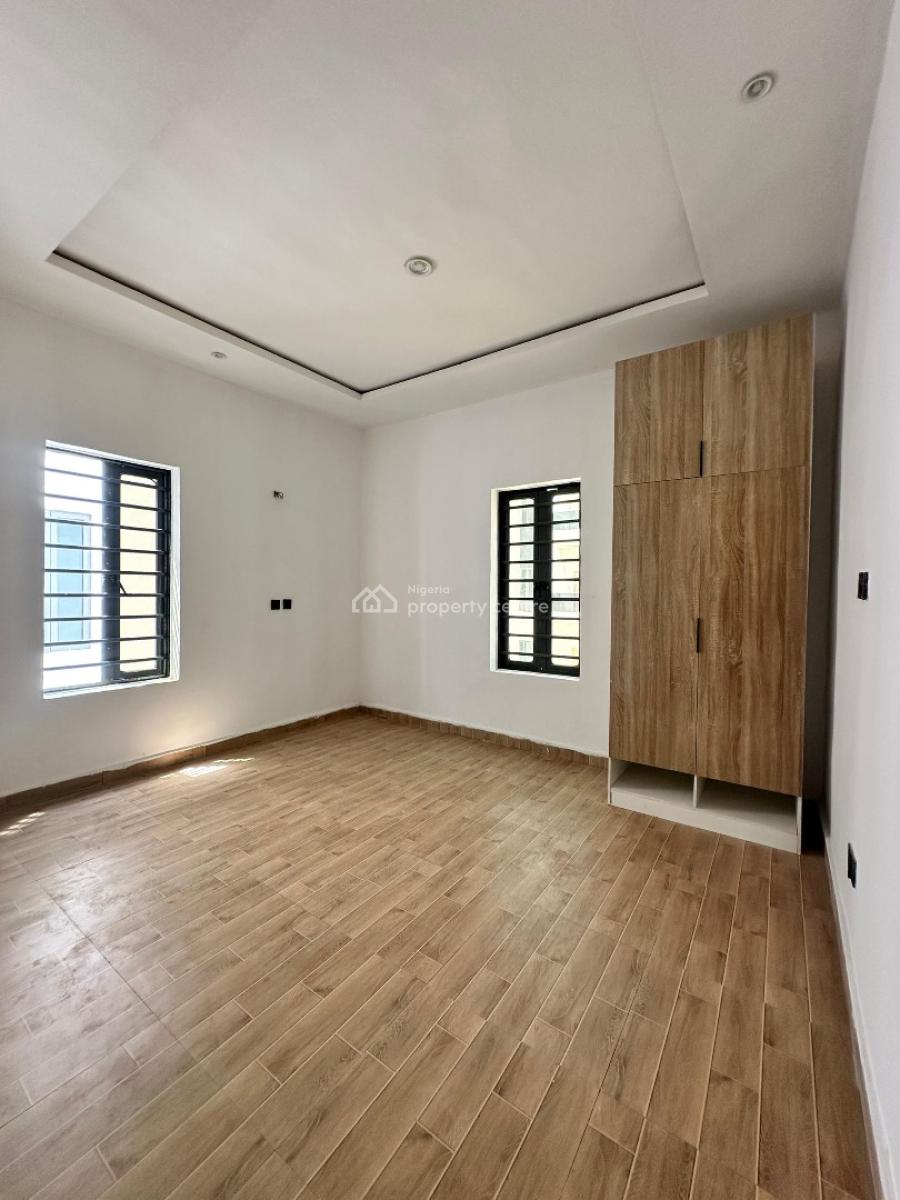 Spaciously  Built 2 Bedroom Apartment, Ajah, Lagos, Flat / Apartment for Sale