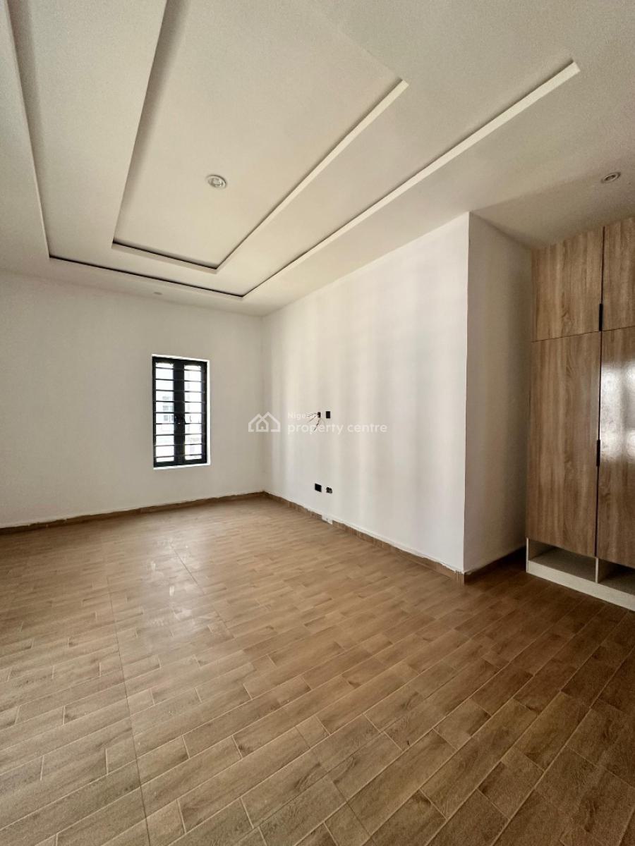 Spaciously  Built 2 Bedroom Apartment, Ajah, Lagos, Flat / Apartment for Sale