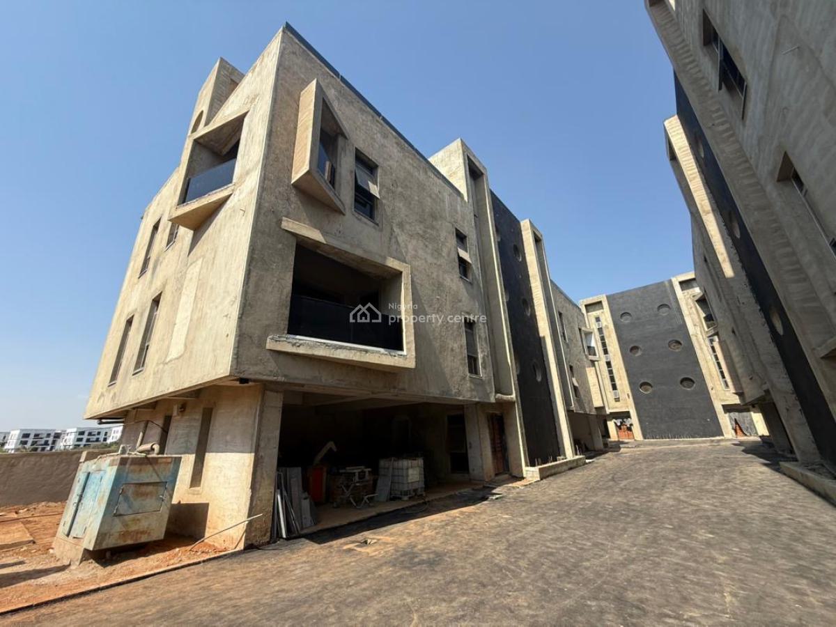 5 Bedroom Semi Detached Duplex with Bq, Maitama District, Abuja, Semi-detached Duplex for Sale