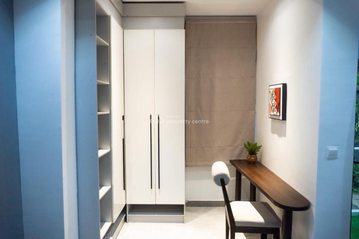 1 Bedroom Flat with Pool and Ps5, Lekki Phase 1, Lekki, Lagos, Flat / Apartment Short Let