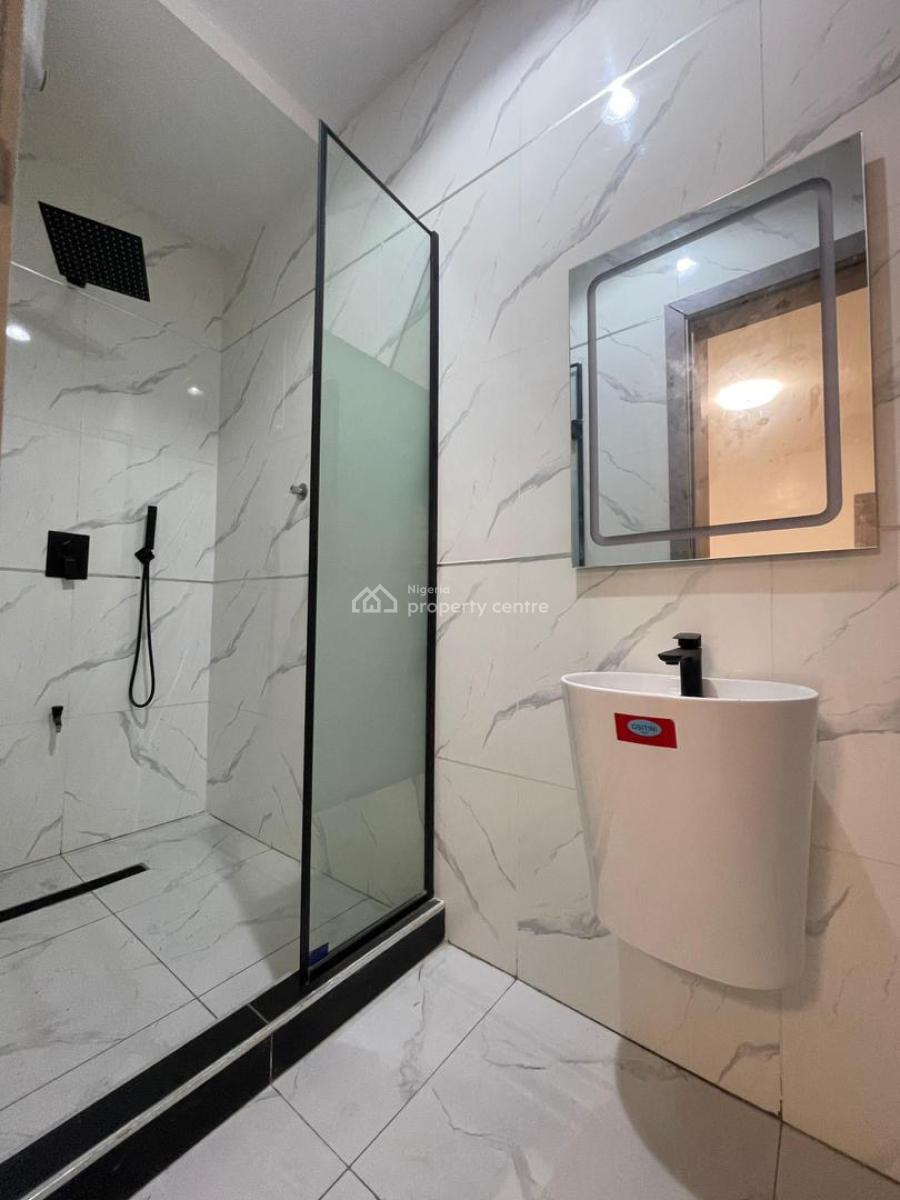 Spacious  4 Bedroom Terrace Duplex, Lekki Phase 1, Lekki, Lagos, Terraced Duplex for Sale