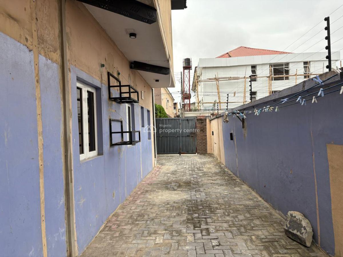 Well Built 4 Bedroom Semi-detached Duplex & a Bq, a Secure Estate @ Osapa /agungi,, Osapa, Lekki, Lagos, Semi-detached Duplex for Sale