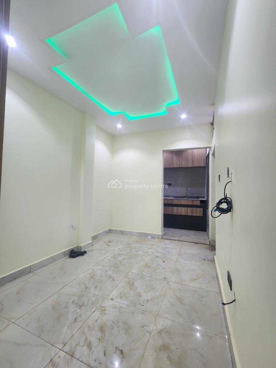 Beautiful 1 Bedroom Apartment in a Lovely Compound, Naf Valley Estate, Asokoro District, Abuja, Mini Flat (room and Parlour) for Rent