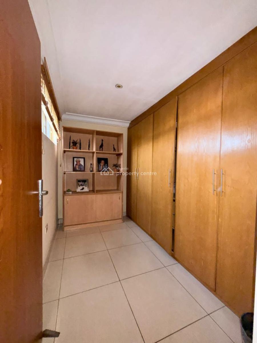a Well Maintained, Self Serviced 5 Bedroom Semi Detached House with Bq, Lekki Phase 1, Lekki, Lagos, Semi-detached Duplex for Rent