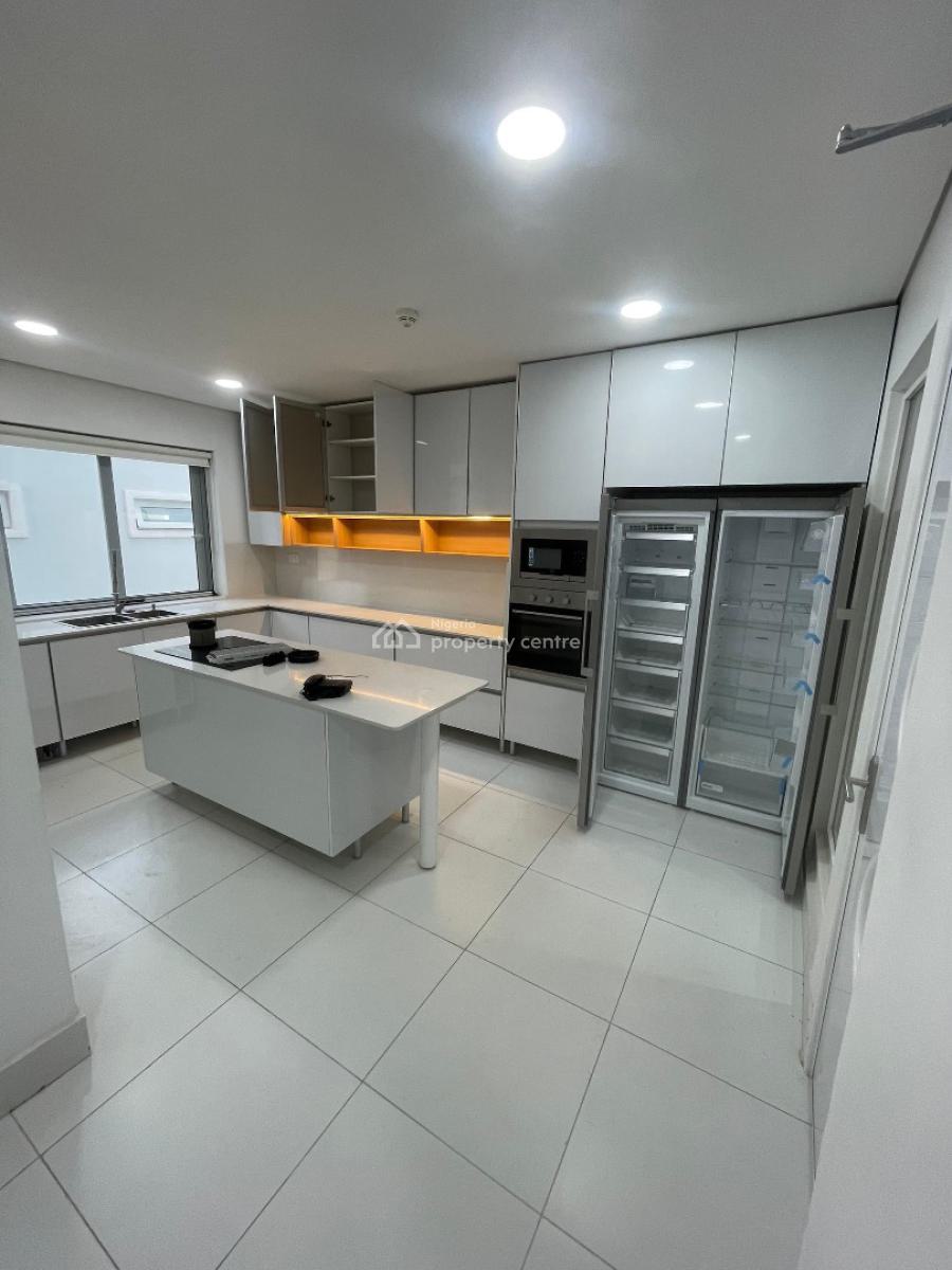 Elegantly Appointed Three Bedroom Flat with Swimming Pool &bq, Banana Island, Ikoyi, Lagos, Flat / Apartment for Rent