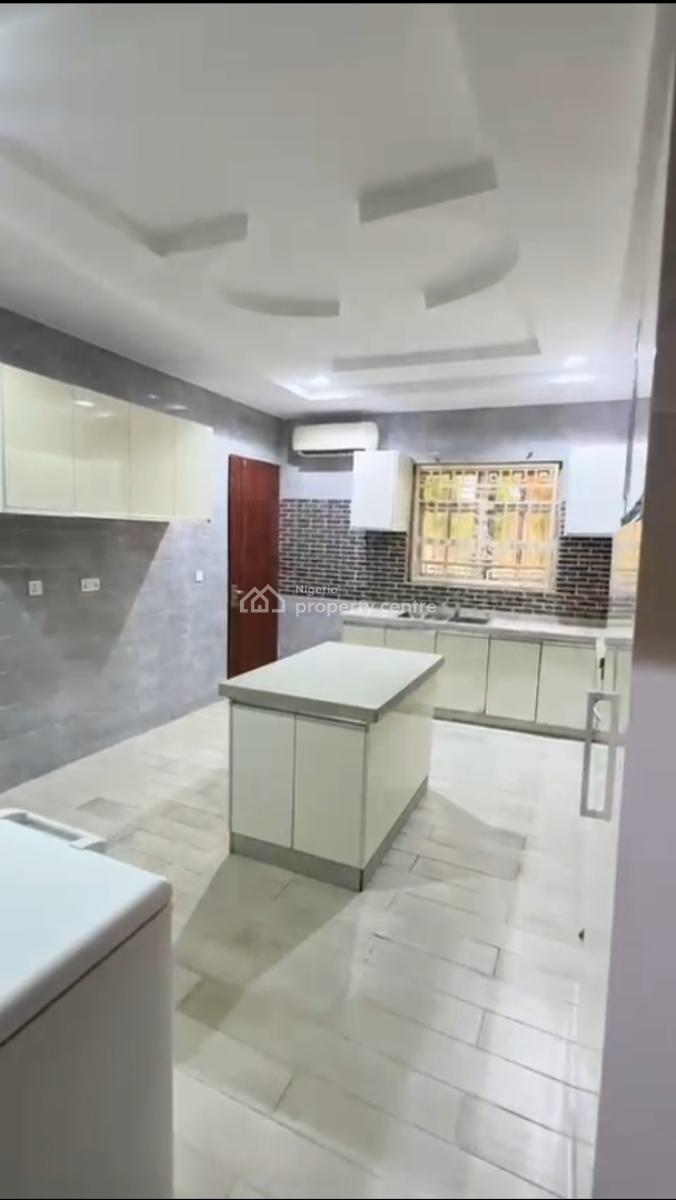 Luxury 5-bedroom Semi-detached Duplex with Bq, Wuye, Abuja, Semi-detached Duplex for Rent